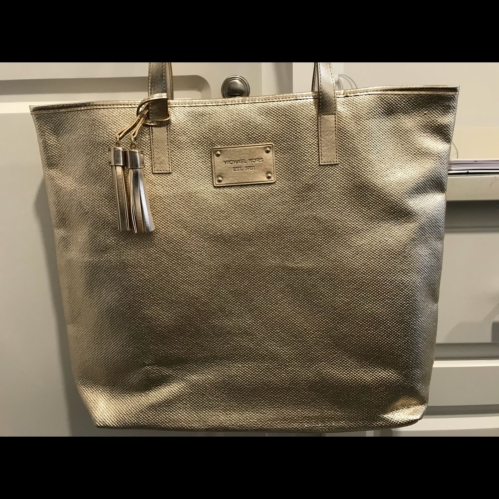 Brand new! Authentic Michael Kors tote